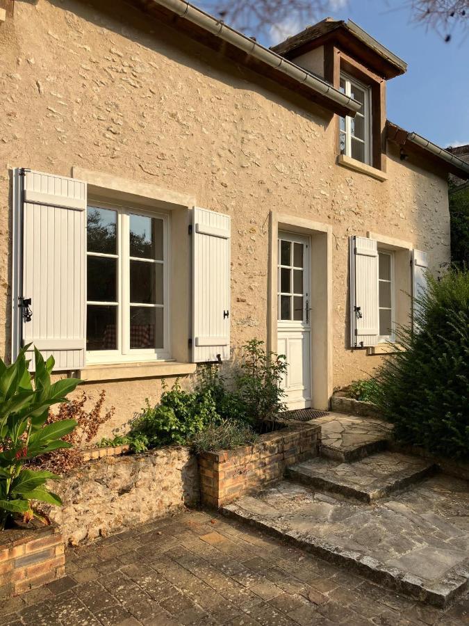 La Petite Maison De La Vallee Bazainville Bagian luar foto